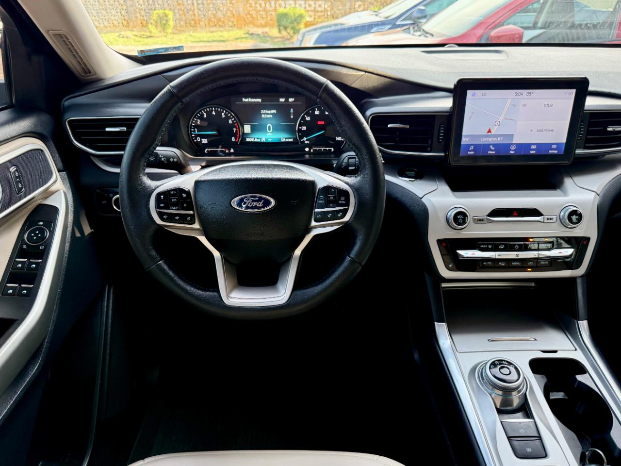 Ford Explorer XLT 2023
