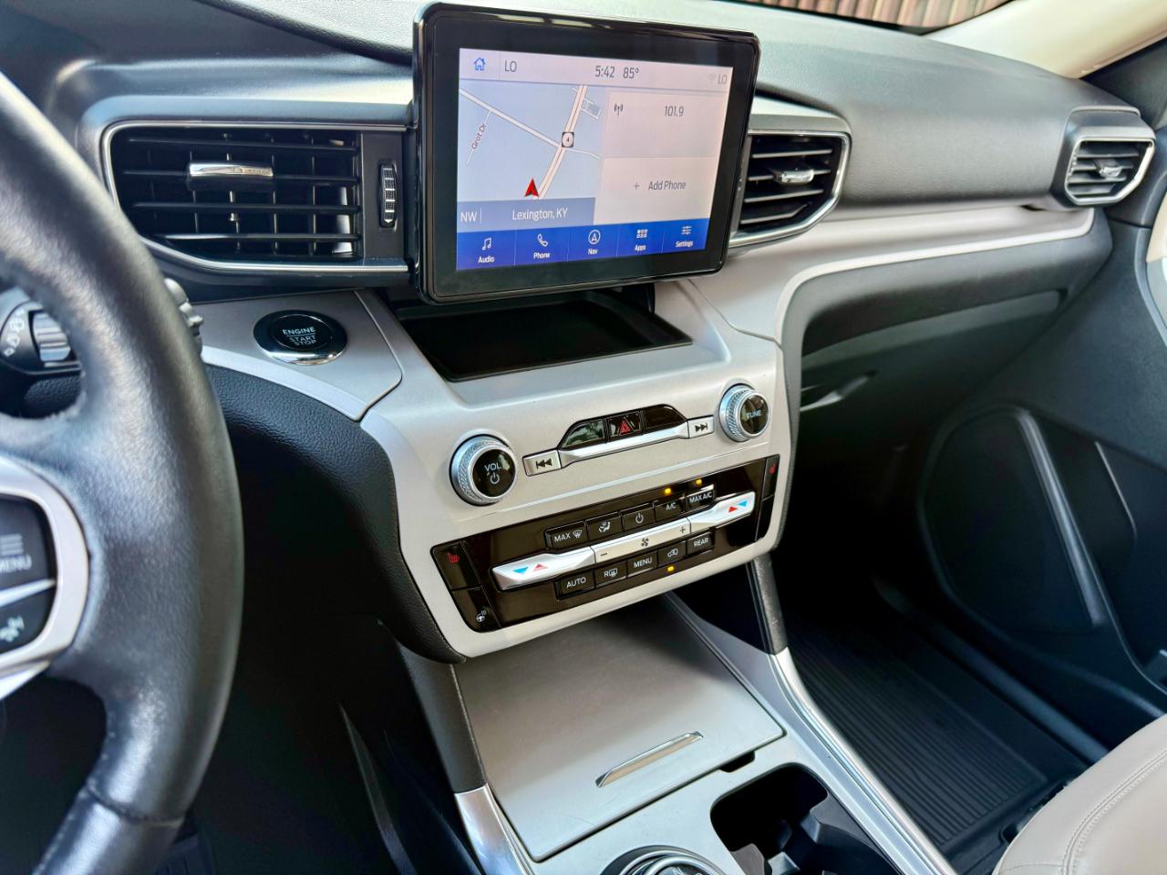 Ford Explorer XLT 2023