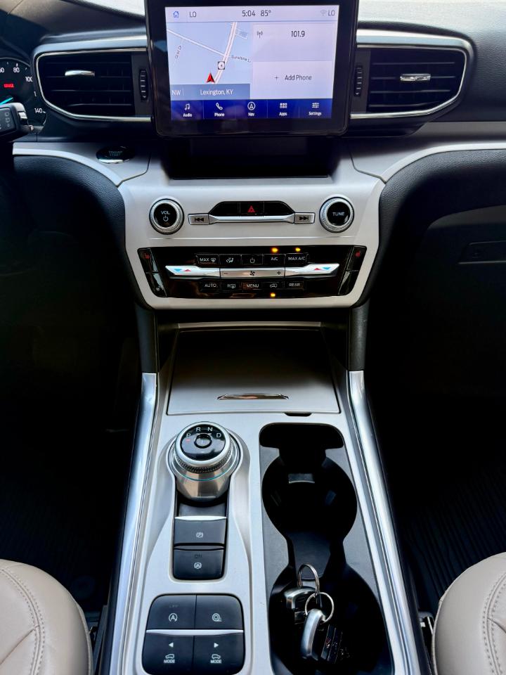 Ford Explorer XLT 2023