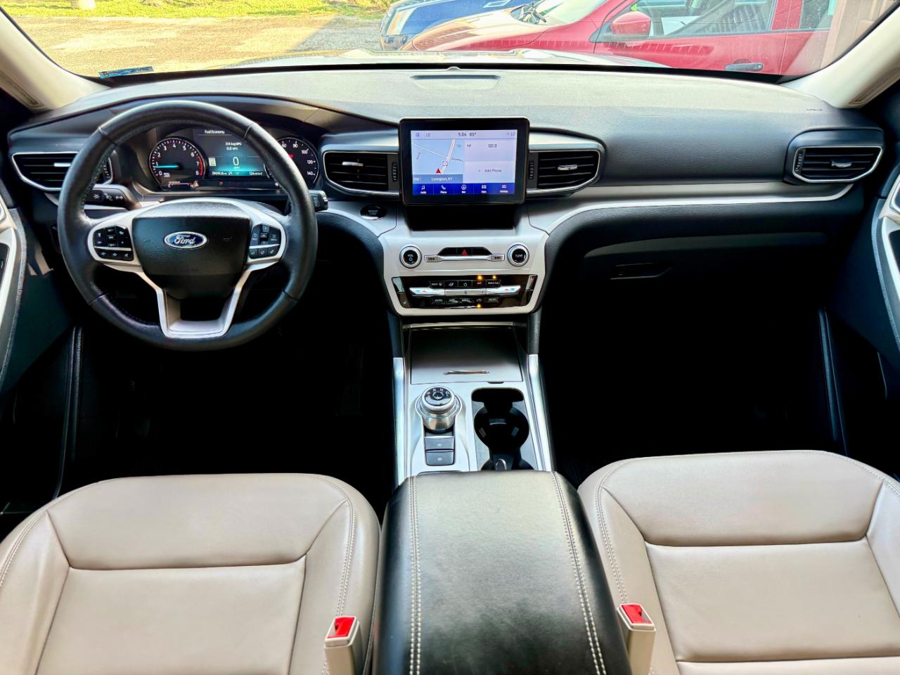 Ford Explorer XLT 2023