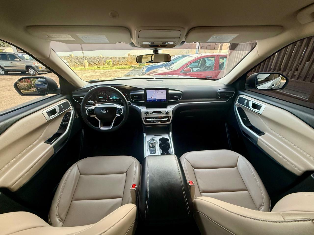Ford Explorer XLT 2023