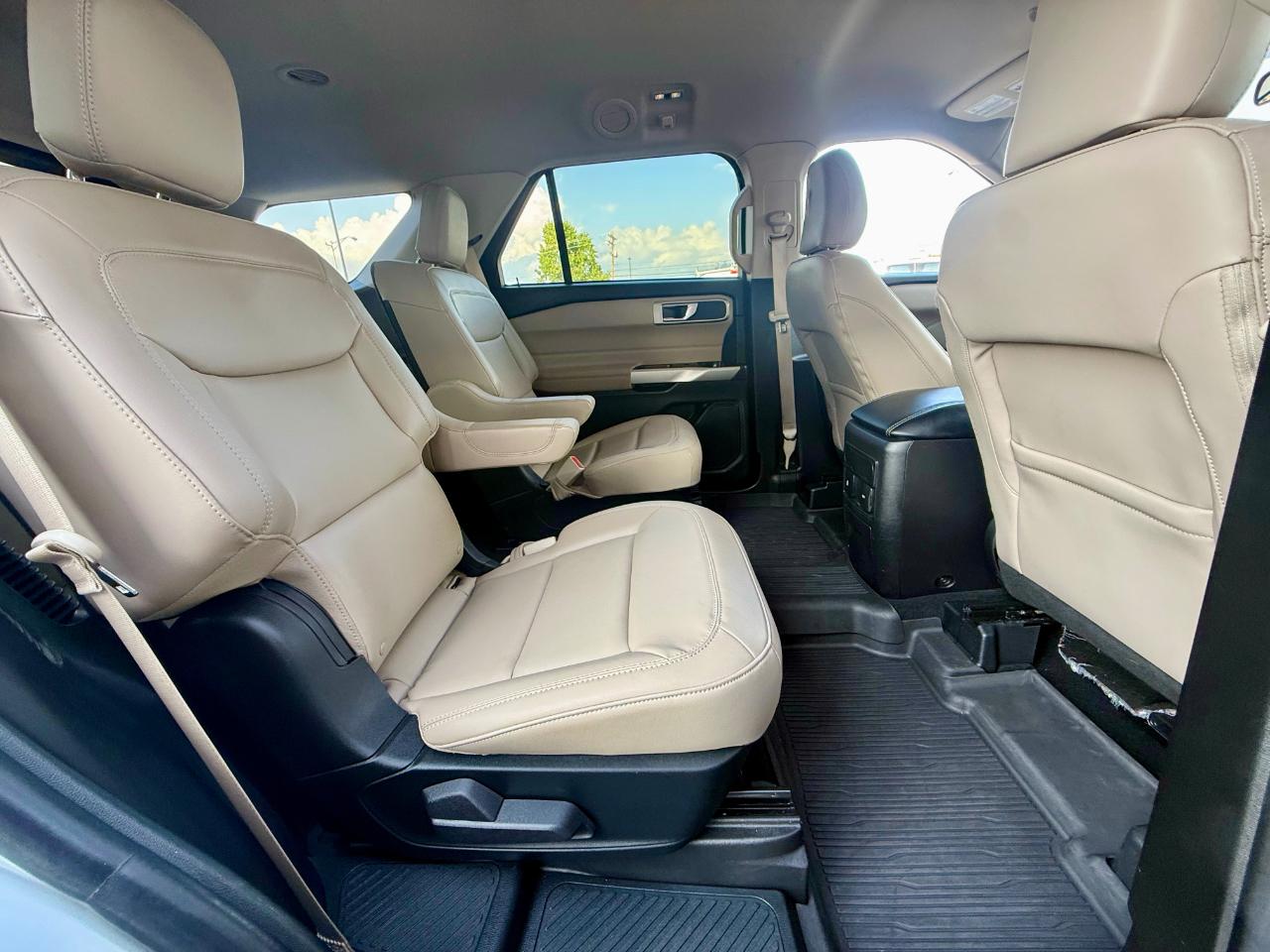 Ford Explorer XLT 2023