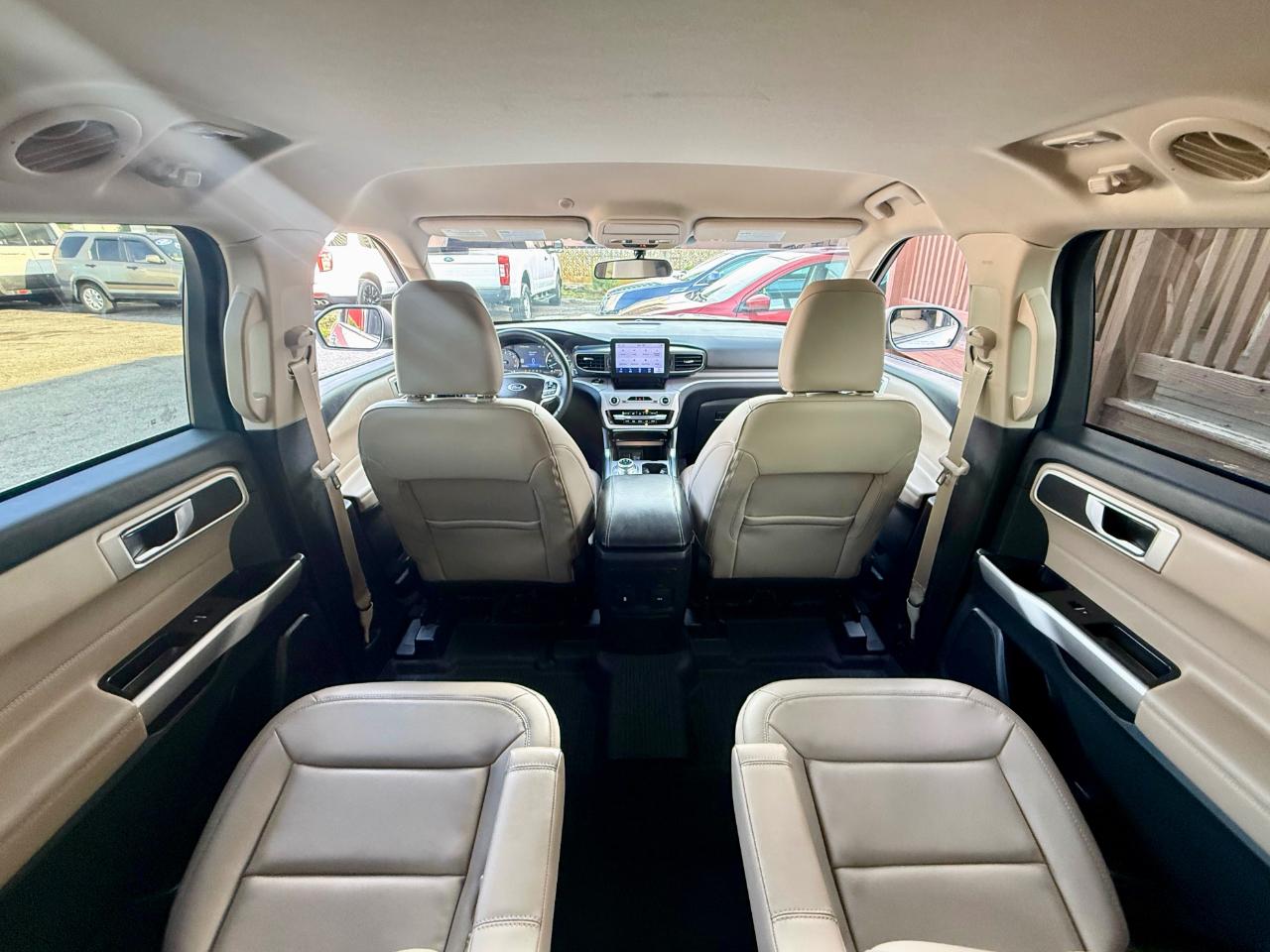 Ford Explorer XLT 2023