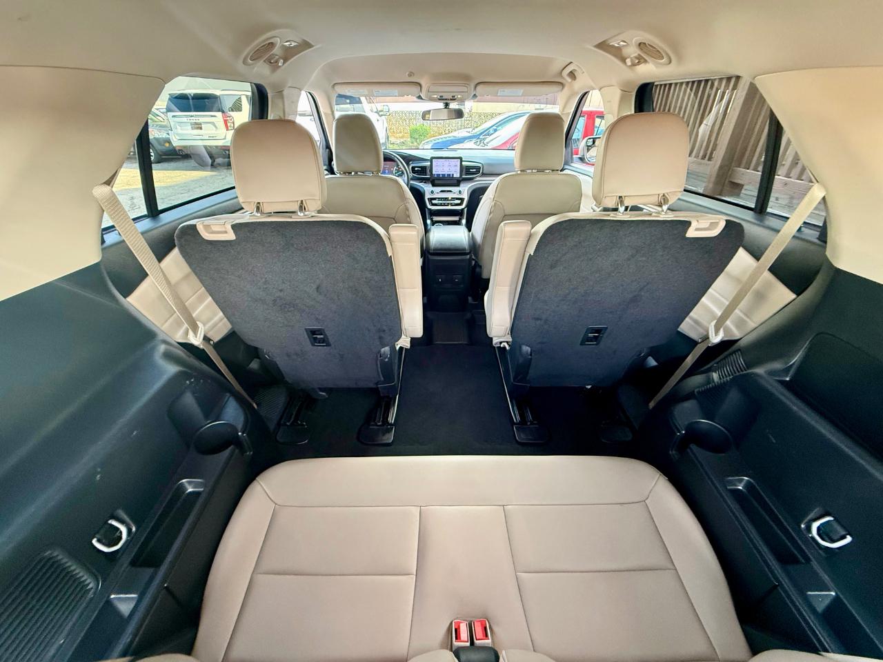 Ford Explorer XLT 2023
