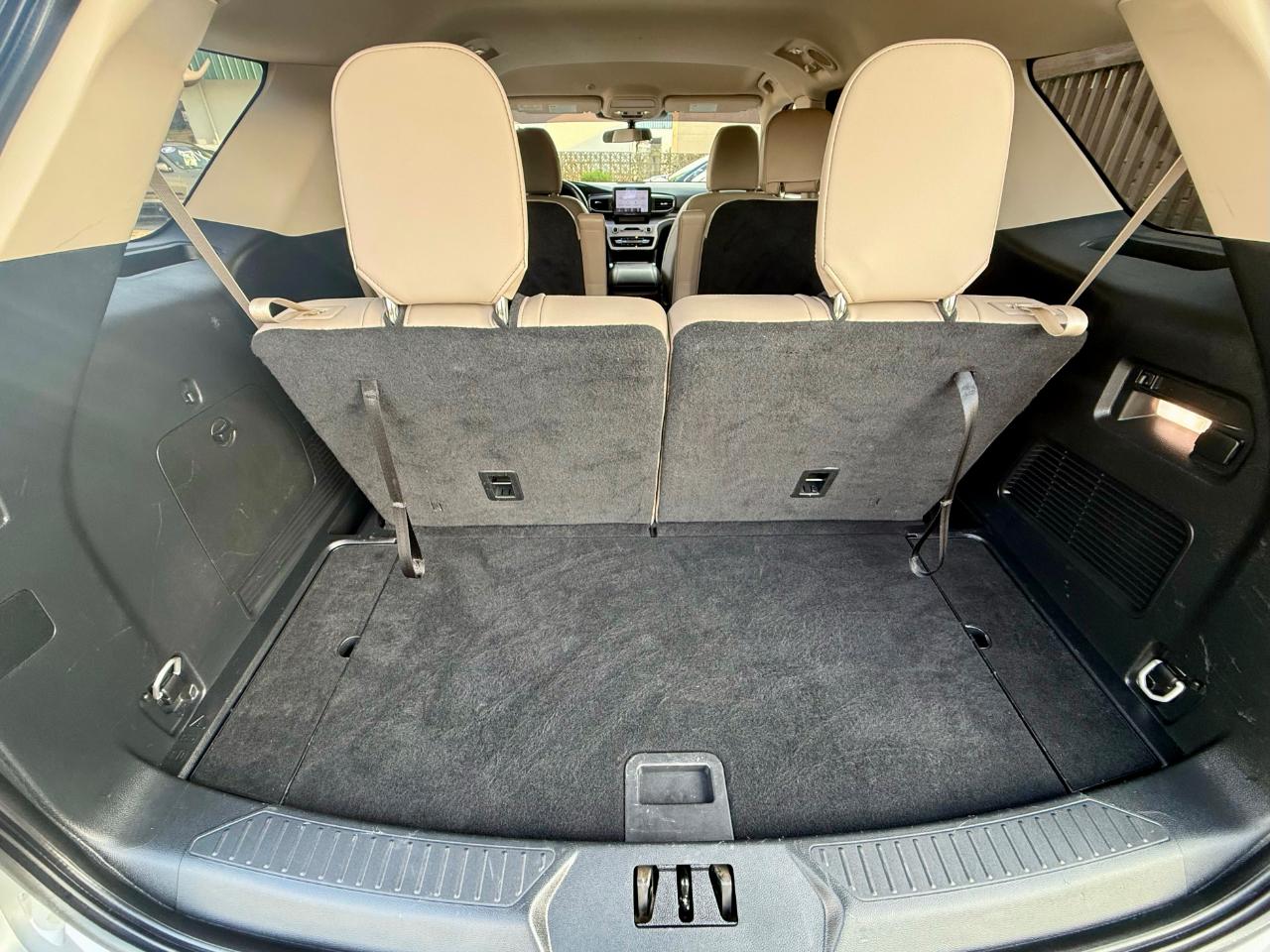 Ford Explorer XLT 2023