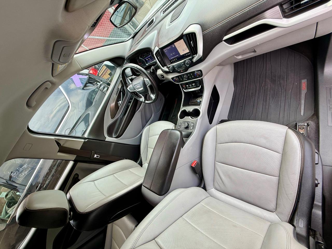 GMC Terrain  2020