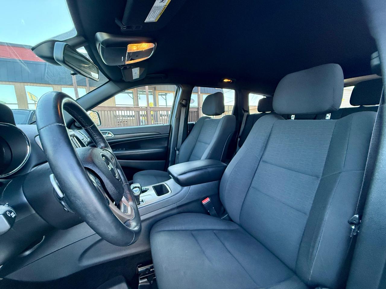 Jeep Grand Cherokee Laredo E 4WD 2015