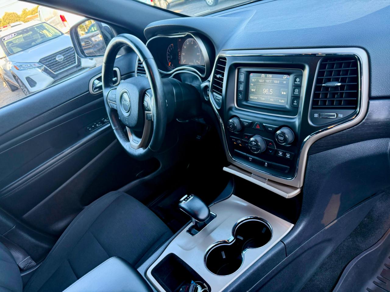 Jeep Grand Cherokee Laredo E 4WD 2015