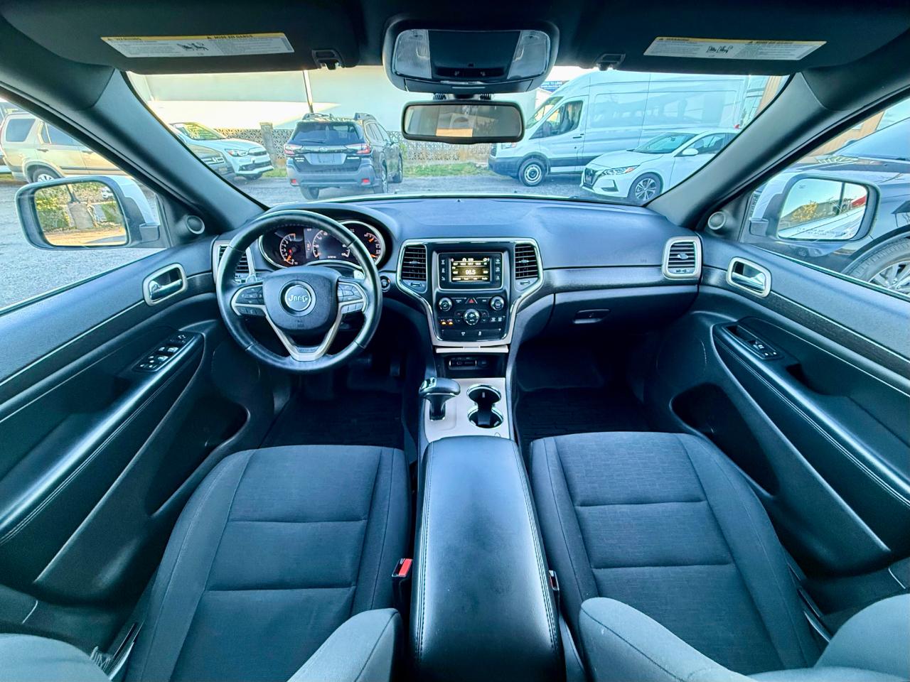 Jeep Grand Cherokee Laredo E 4WD 2015