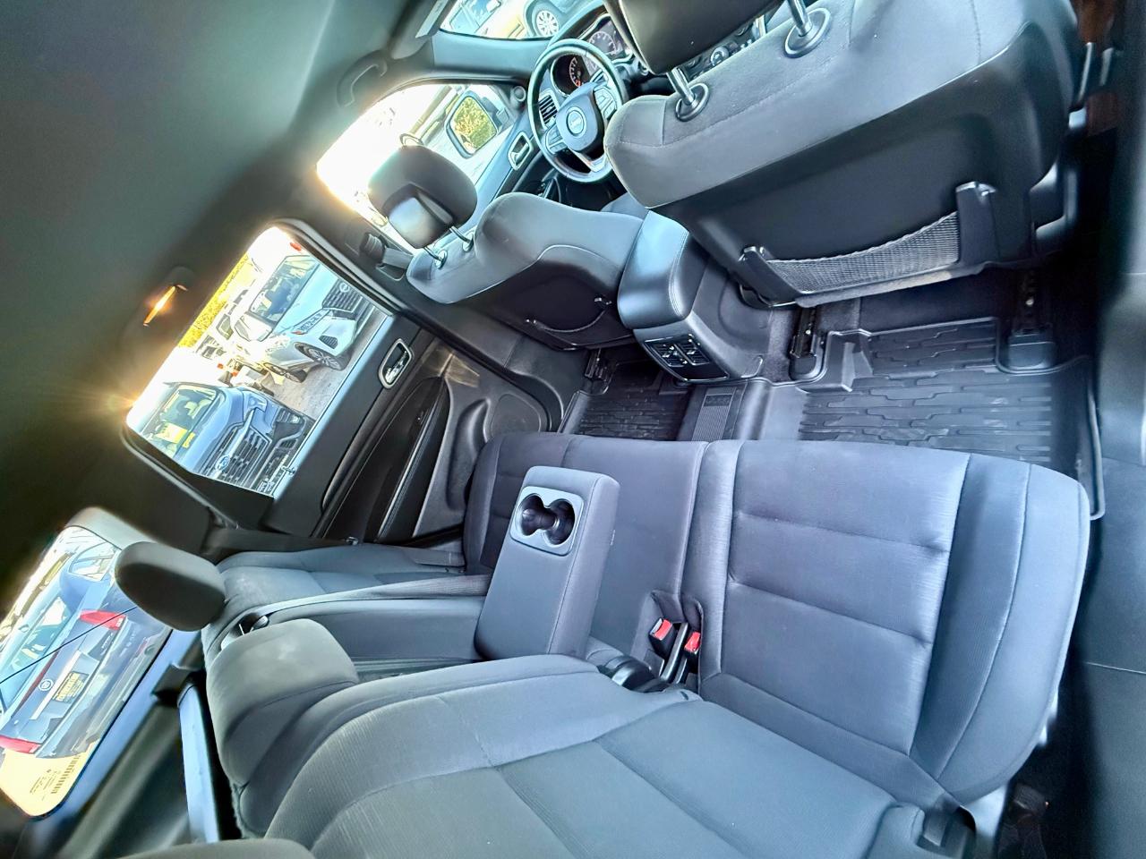 Jeep Grand Cherokee Laredo E 4WD 2015