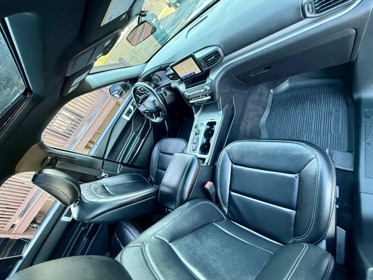 Ford Explorer XLT 4WD 2020