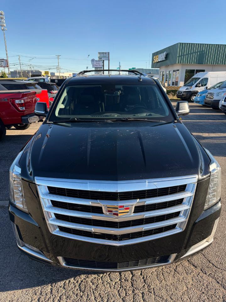 Cadillac Escalade ESV Luxury 4WD 2018