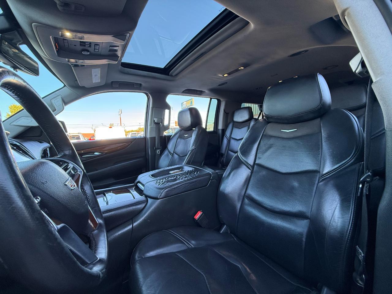 Cadillac Escalade ESV Luxury 4WD 2018