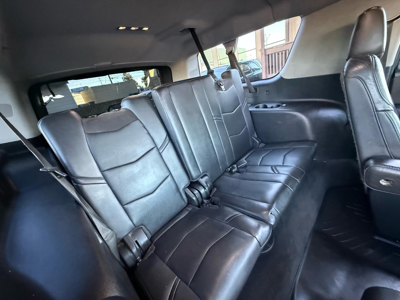 Cadillac Escalade ESV Luxury 4WD 2018