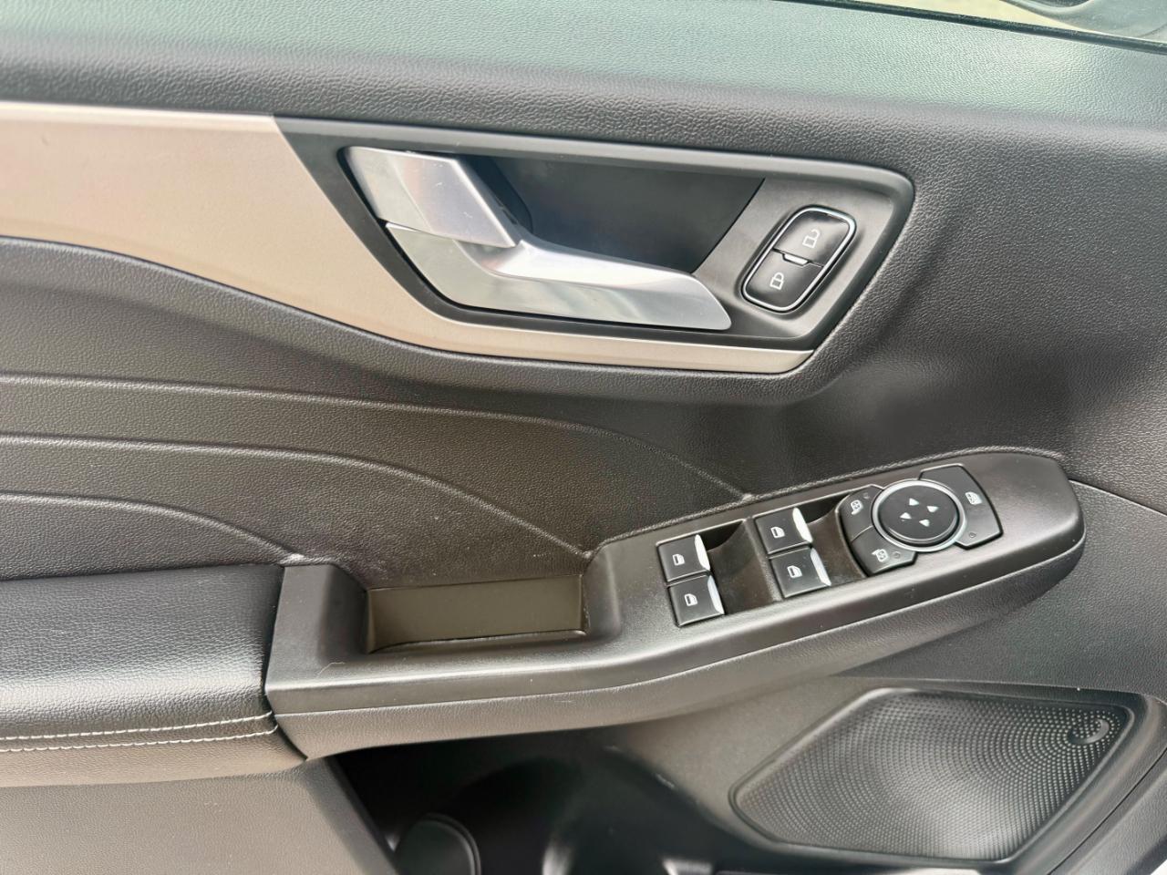 Ford Escape SE AWD 2021