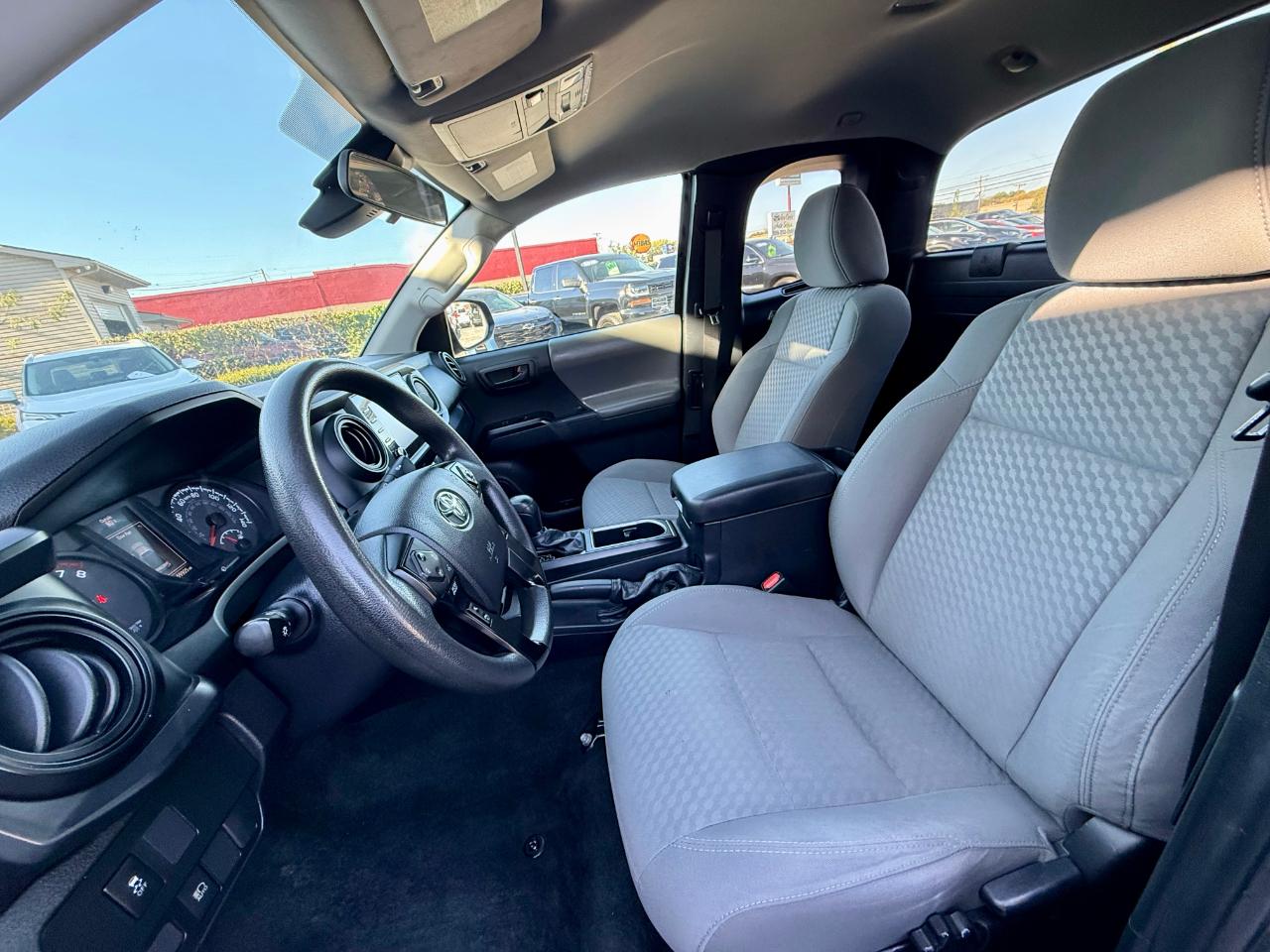 Toyota Tacoma SR5 Access Cab I4 6AT 4WD 2021