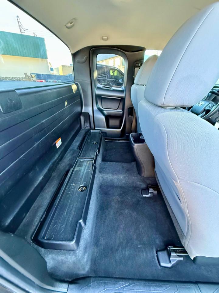 Toyota Tacoma SR5 Access Cab I4 6AT 4WD 2021