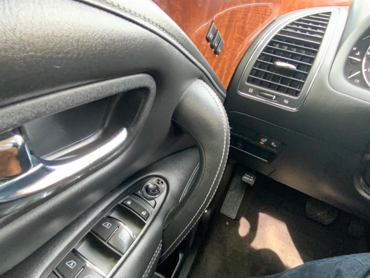 Infiniti QX80 4WD 4dr 2015