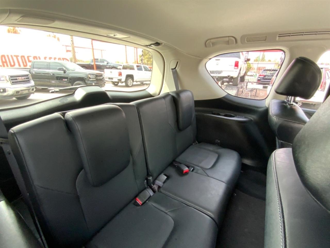 Infiniti QX80 4WD 4dr 2015
