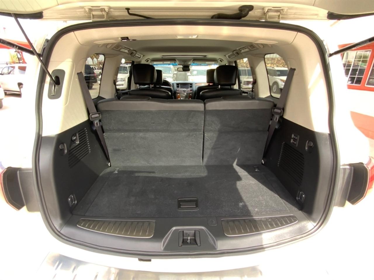 Infiniti QX80 4WD 4dr 2015