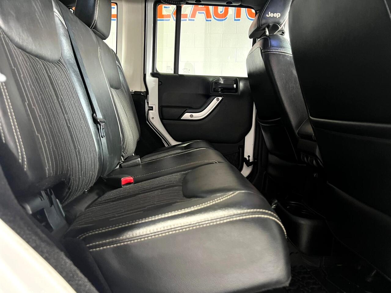 Jeep Wrangler Unlimited Sport 4WD 2015 Jeep Wrangler Unlimited Sport 4WD 2015