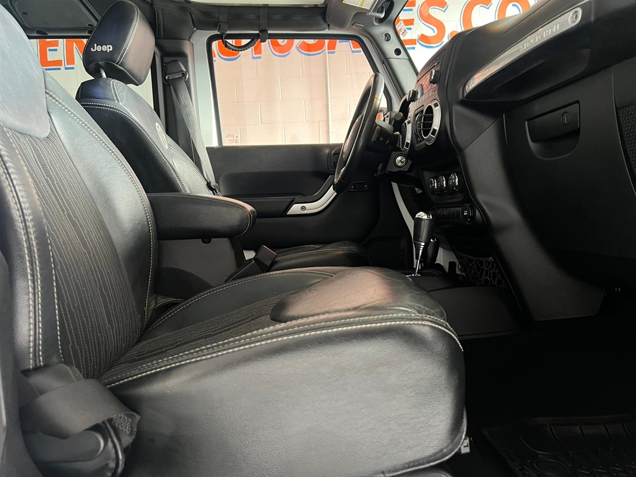 Jeep Wrangler Unlimited Sport 4WD 2015 Jeep Wrangler Unlimited Sport 4WD 2015