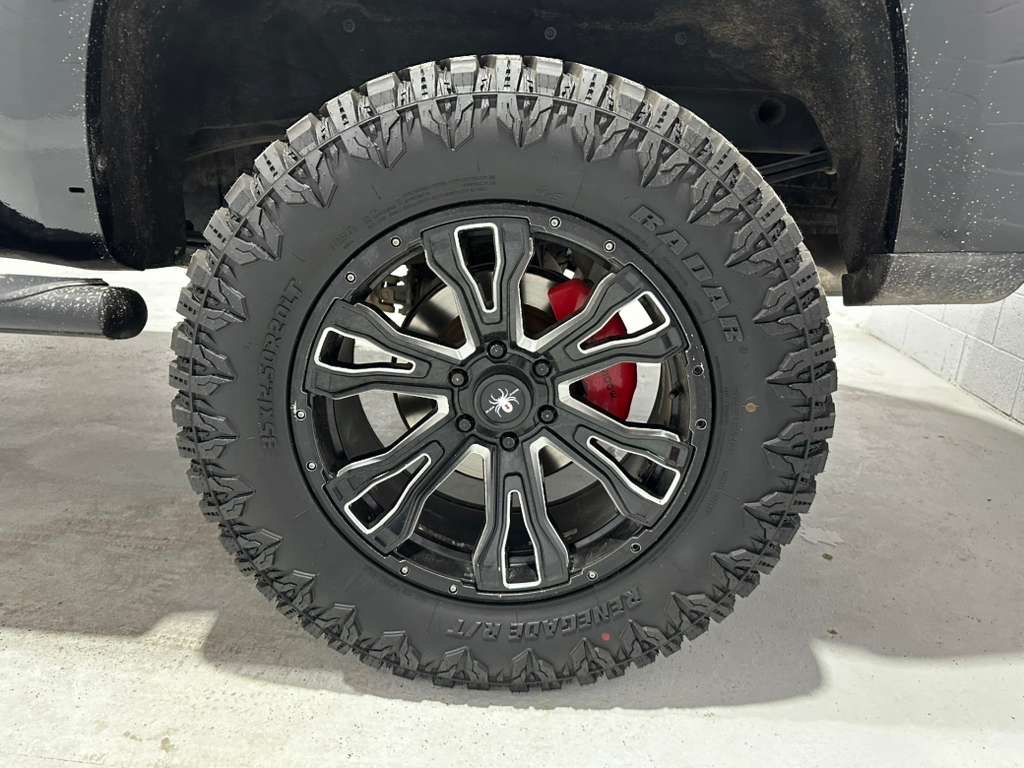 Chevrolet Silverado 1500 RST Crew Cab 4WD 2021 Chevrolet Silverado 1500 RST Crew Cab 4WD 2021