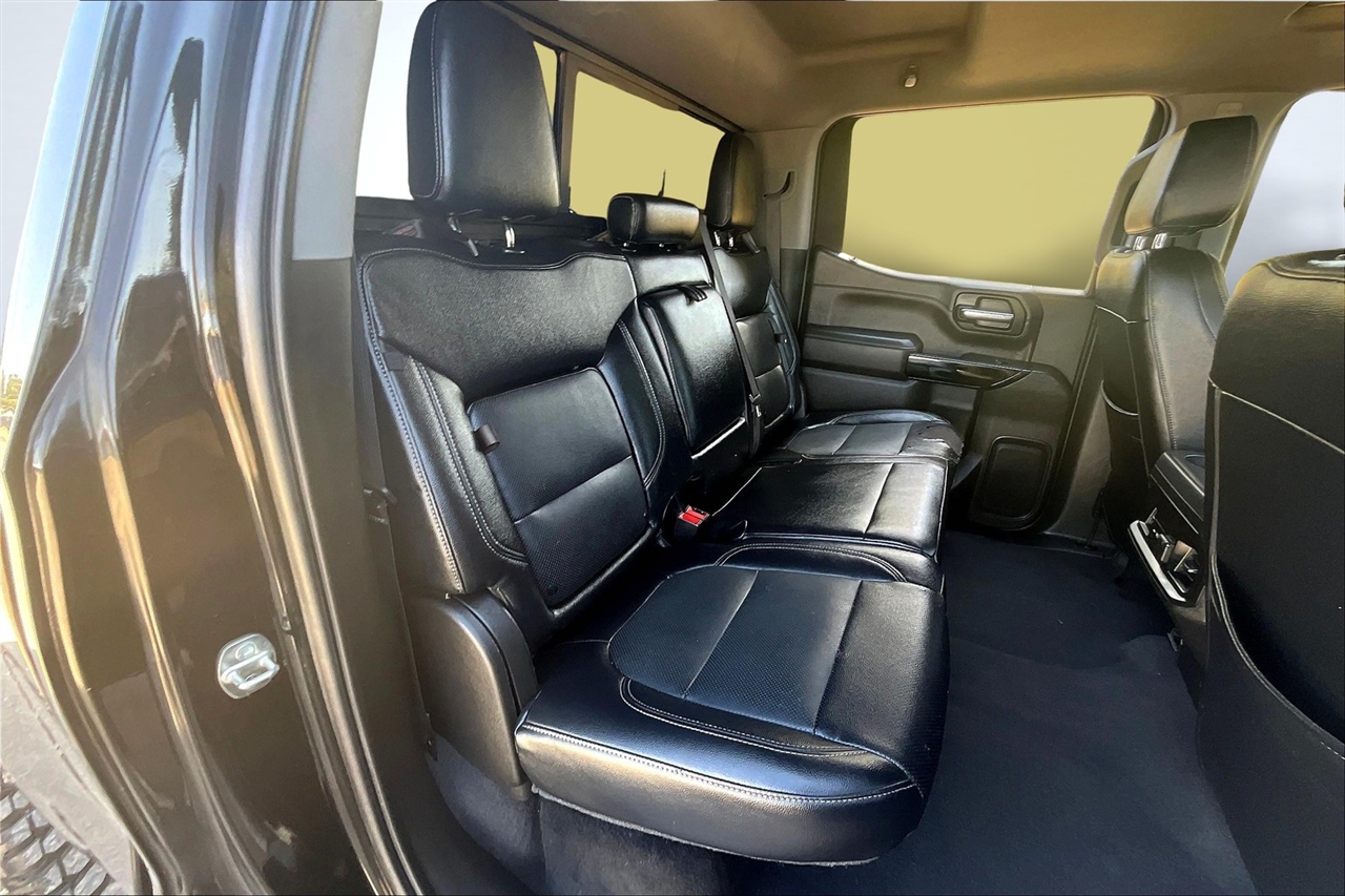 Chevrolet Silverado 1500 RST Crew Cab 4WD 2021 Chevrolet Silverado 1500 RST Crew Cab 4WD 2021