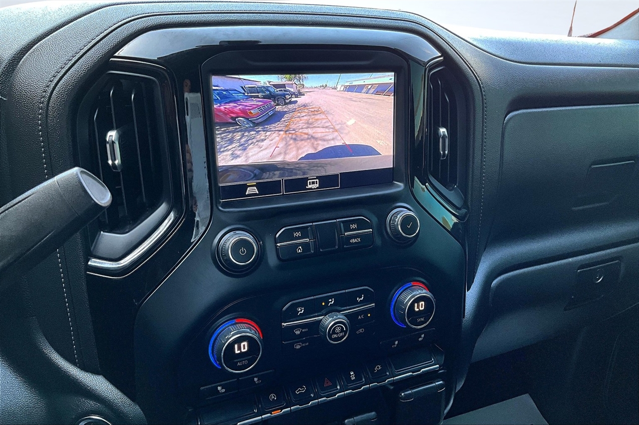Chevrolet Silverado 1500 RST Crew Cab 4WD 2021 Chevrolet Silverado 1500 RST Crew Cab 4WD 2021