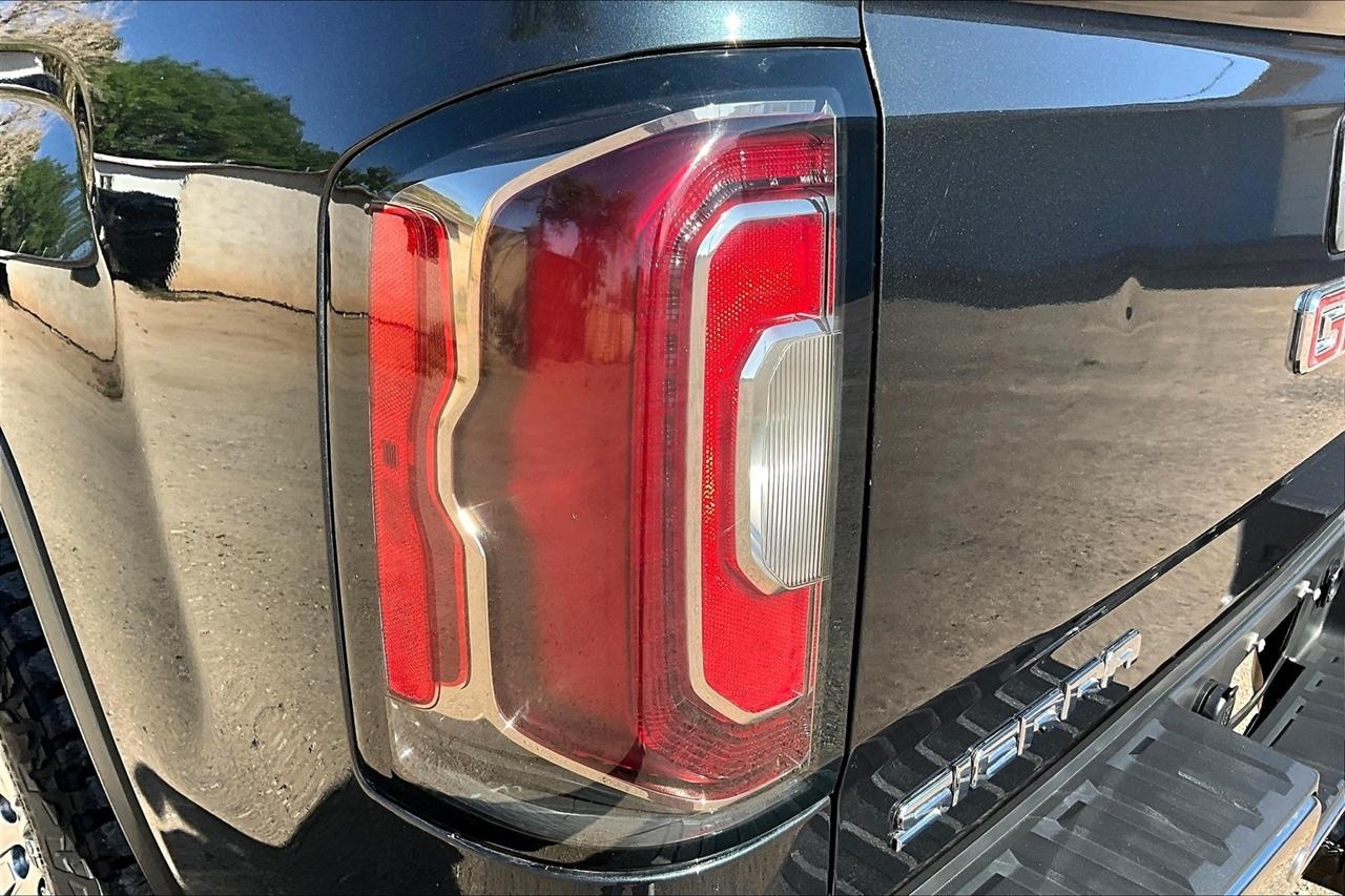GMC Sierra 1500 SLT Crew Cab Long Box 4WD 2018