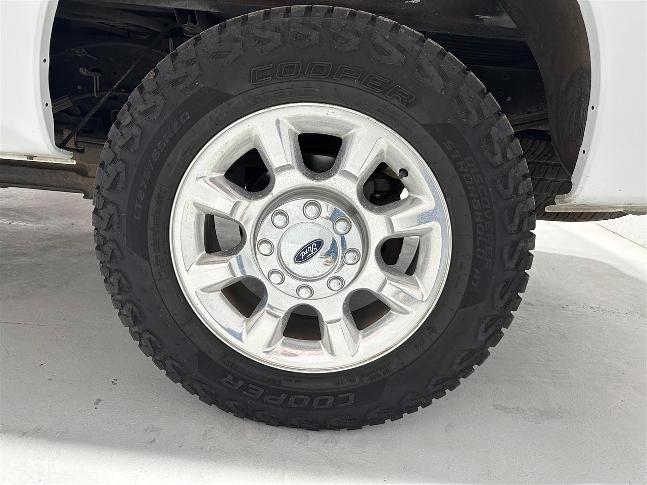 Ford F-250 SD XL Crew Cab 4WD 2012