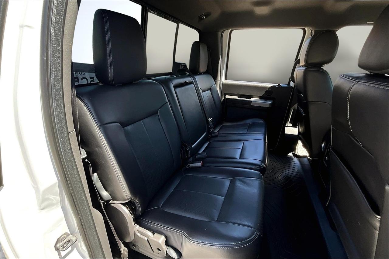 Ford F-250 SD XL Crew Cab 4WD 2012