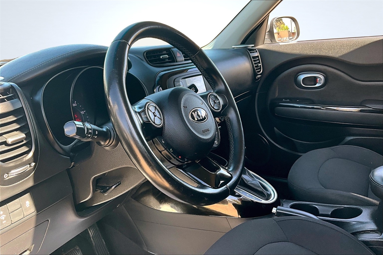 Kia Soul ! 2015 Kia Soul ! 2015