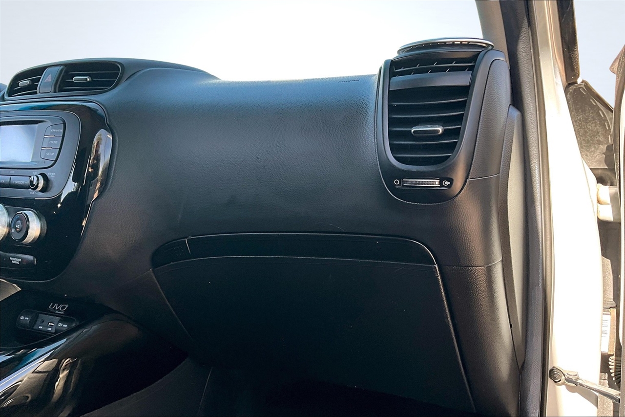 Kia Soul ! 2015 Kia Soul ! 2015