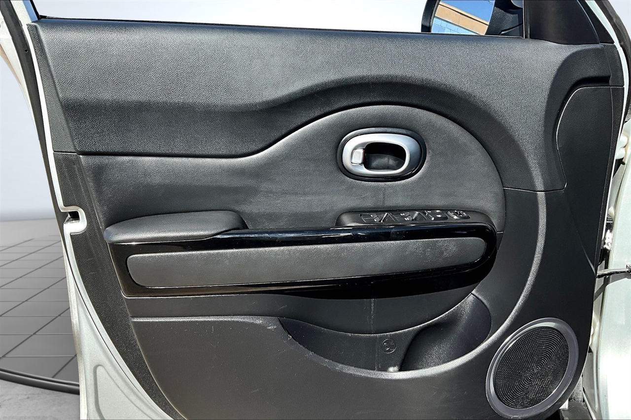 Kia Soul ! 2015 Kia Soul ! 2015