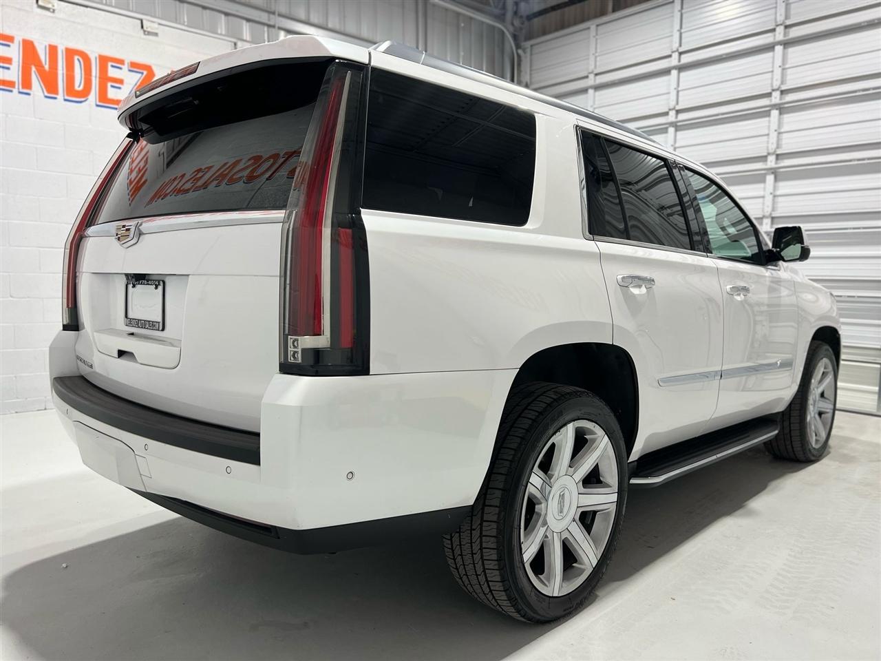 Cadillac Escalade Premium 4WD 2018