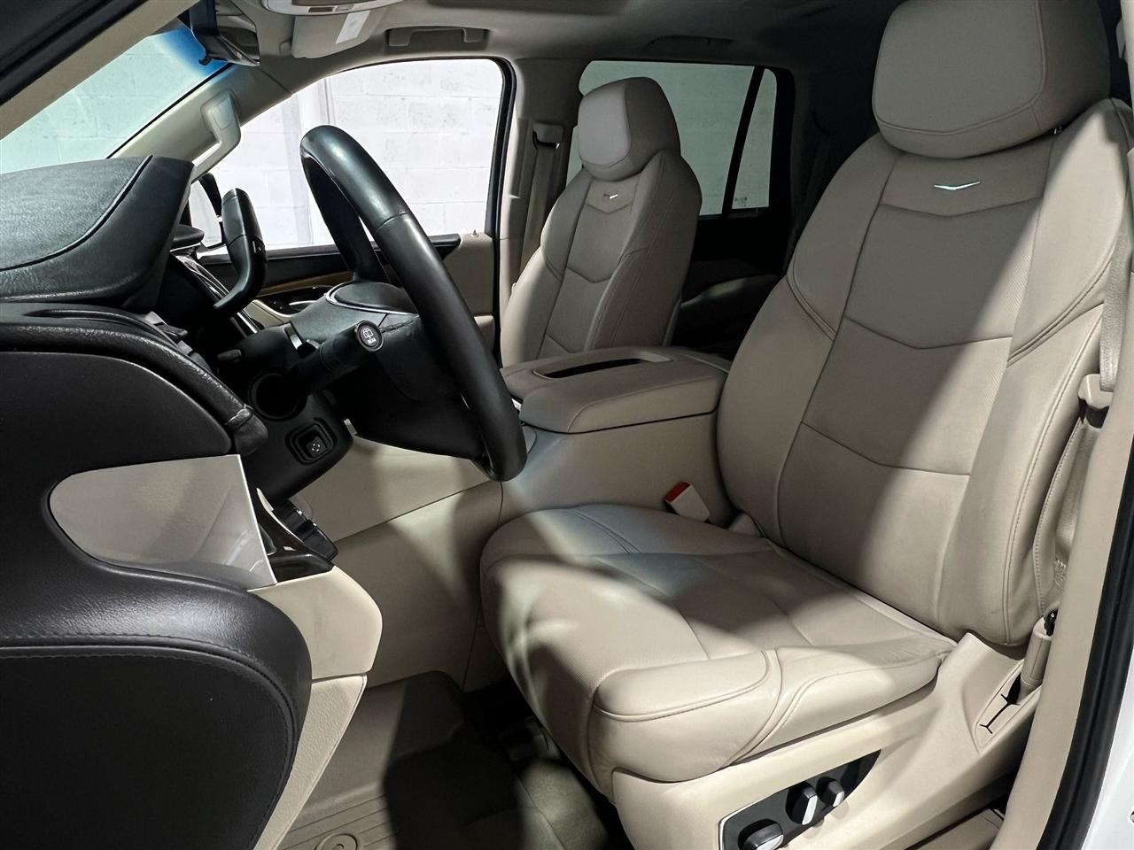 Cadillac Escalade Premium 4WD 2018