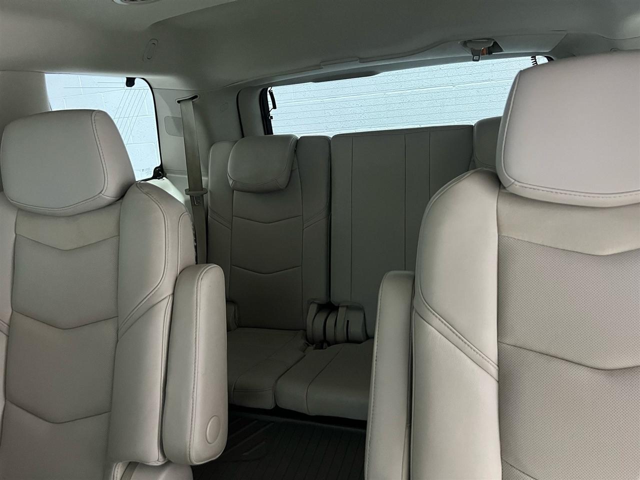 Cadillac Escalade Premium 4WD 2018