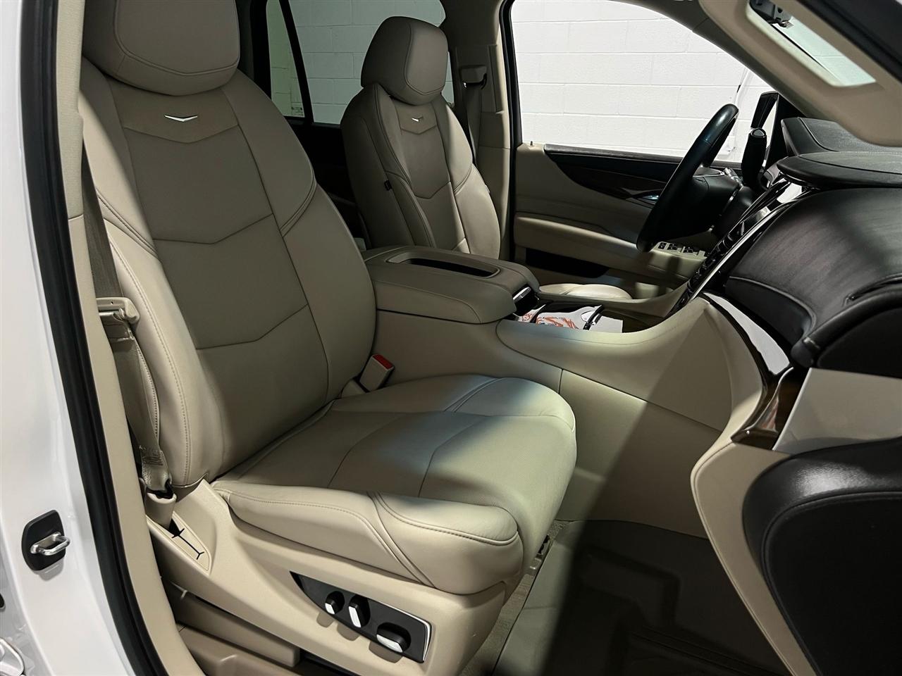 Cadillac Escalade Premium 4WD 2018