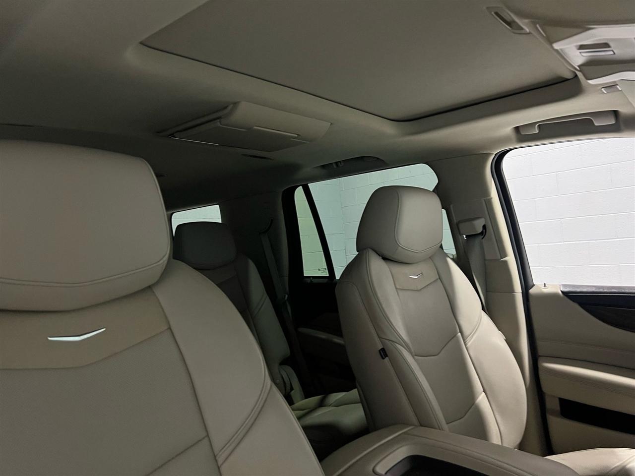 Cadillac Escalade Premium 4WD 2018