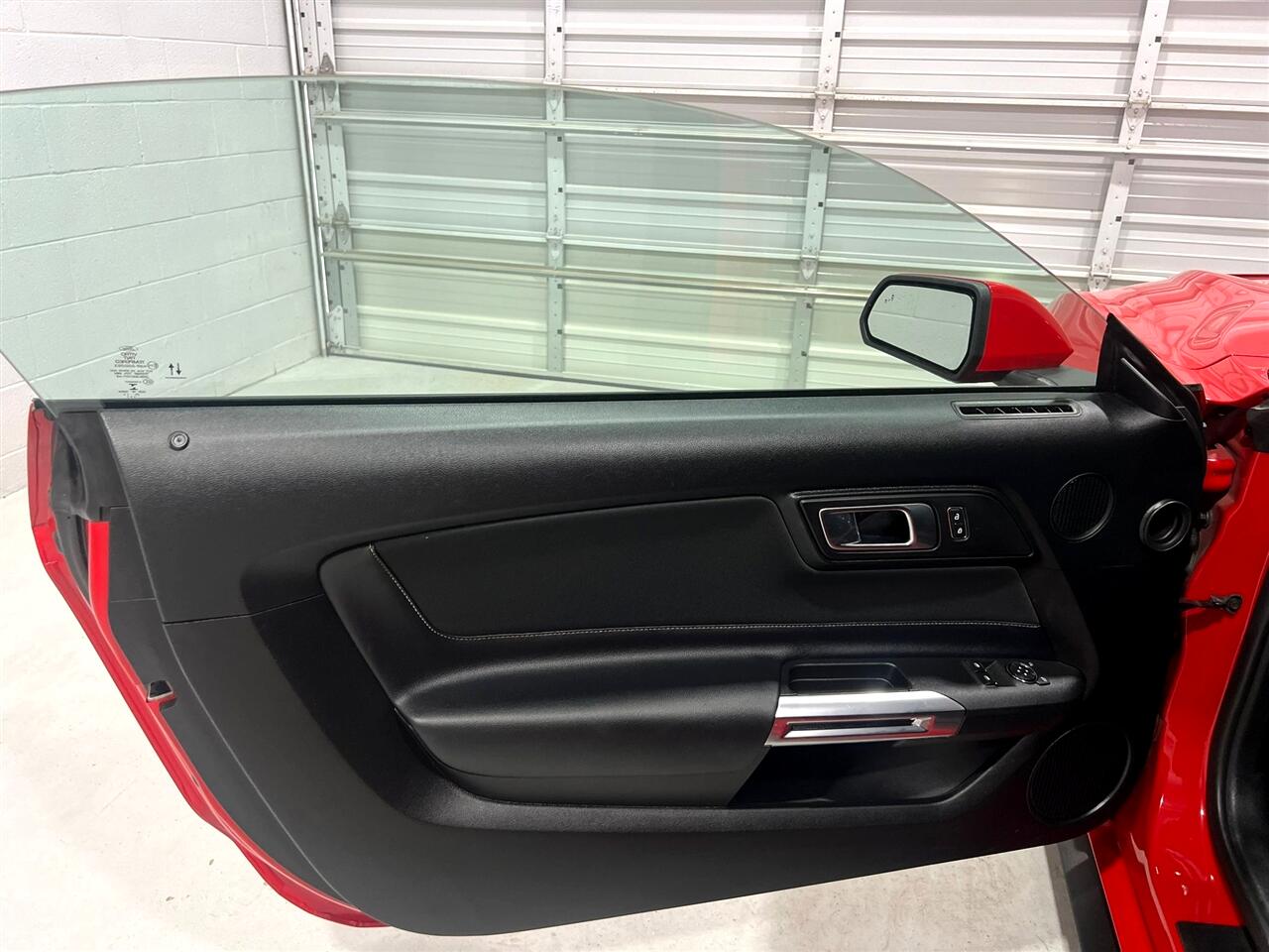 Ford Mustang EcoBoost Coupe 2021 Ford Mustang EcoBoost Coupe 2021