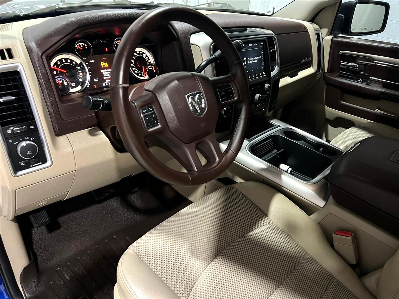 RAM 2500 SLT Crew Cab SWB 4WD 2018 RAM 2500 SLT Crew Cab SWB 4WD 2018
