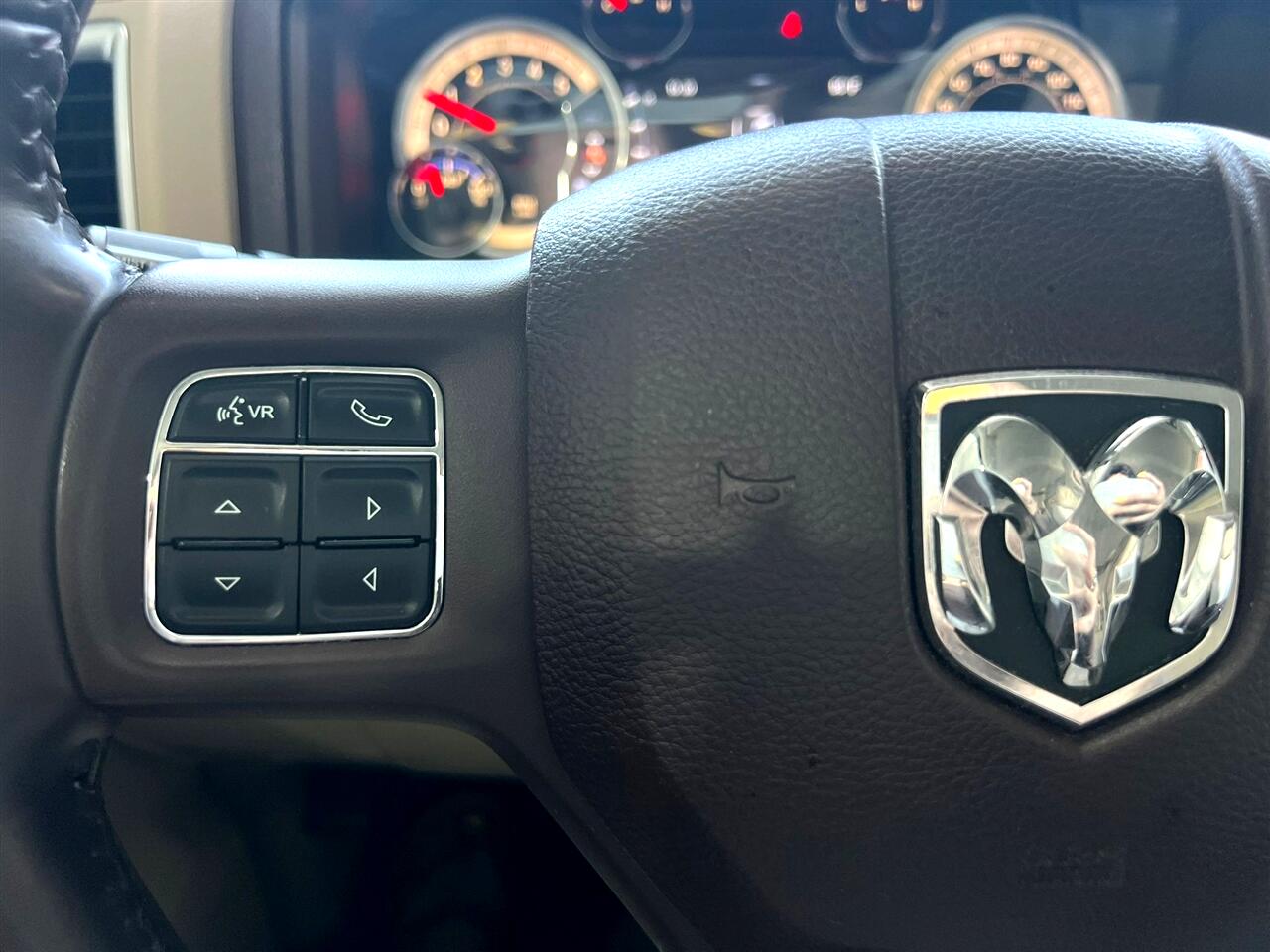 RAM 2500 SLT Crew Cab SWB 4WD 2018 RAM 2500 SLT Crew Cab SWB 4WD 2018