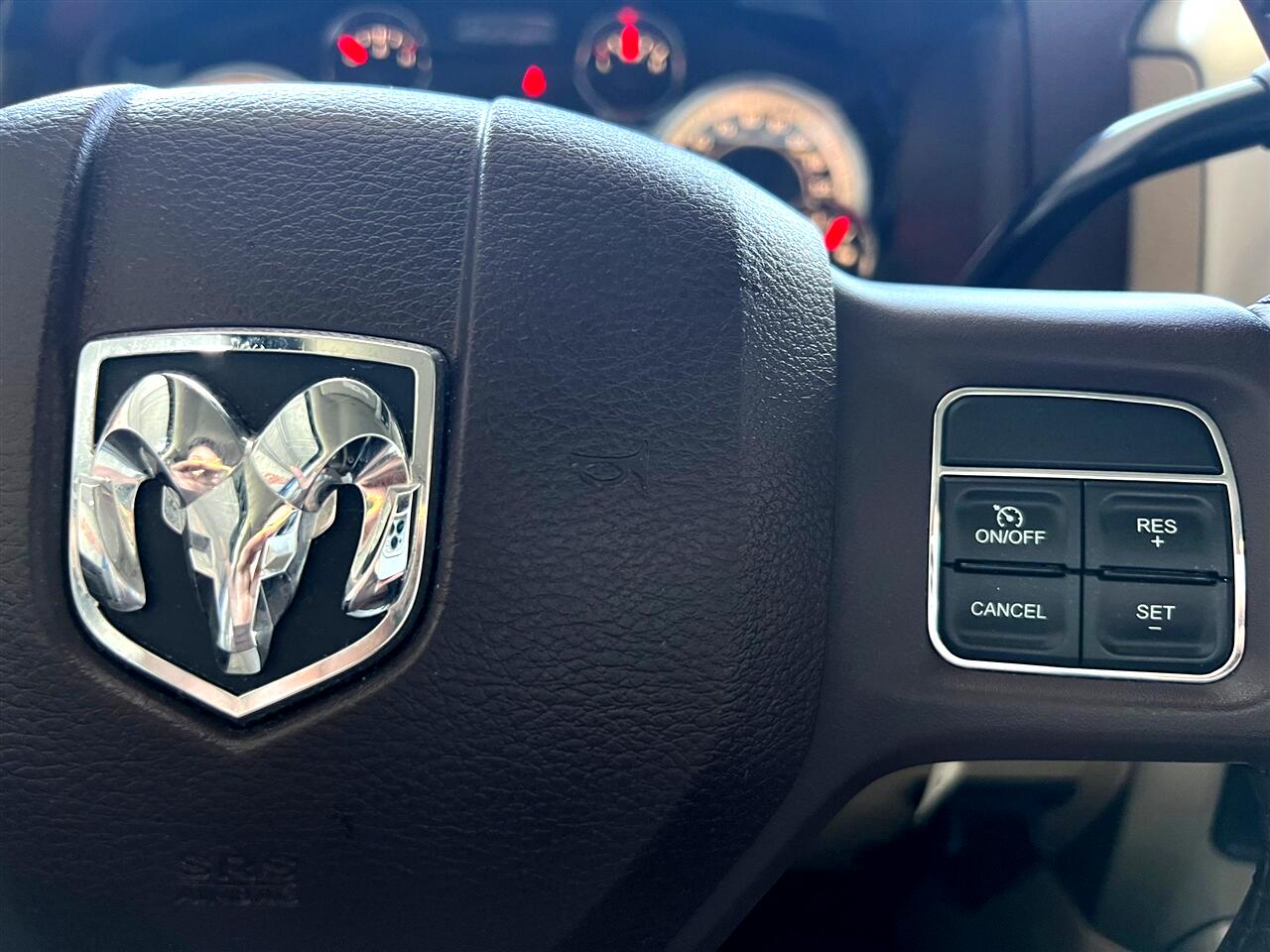RAM 2500 SLT Crew Cab SWB 4WD 2018 RAM 2500 SLT Crew Cab SWB 4WD 2018