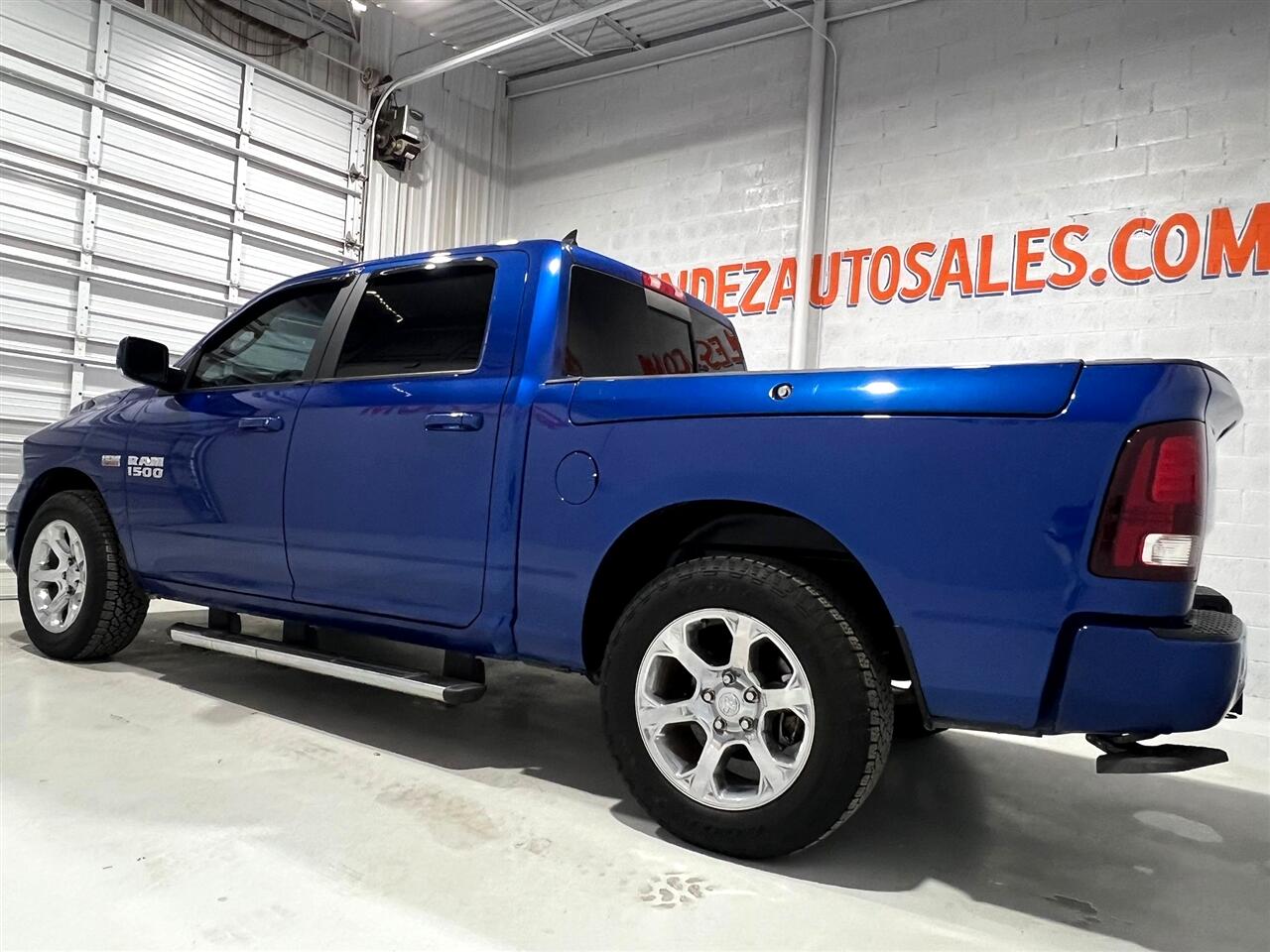RAM 1500 Sport Crew Cab SWB 4WD 2017 RAM 1500 Sport Crew Cab SWB 4WD 2017