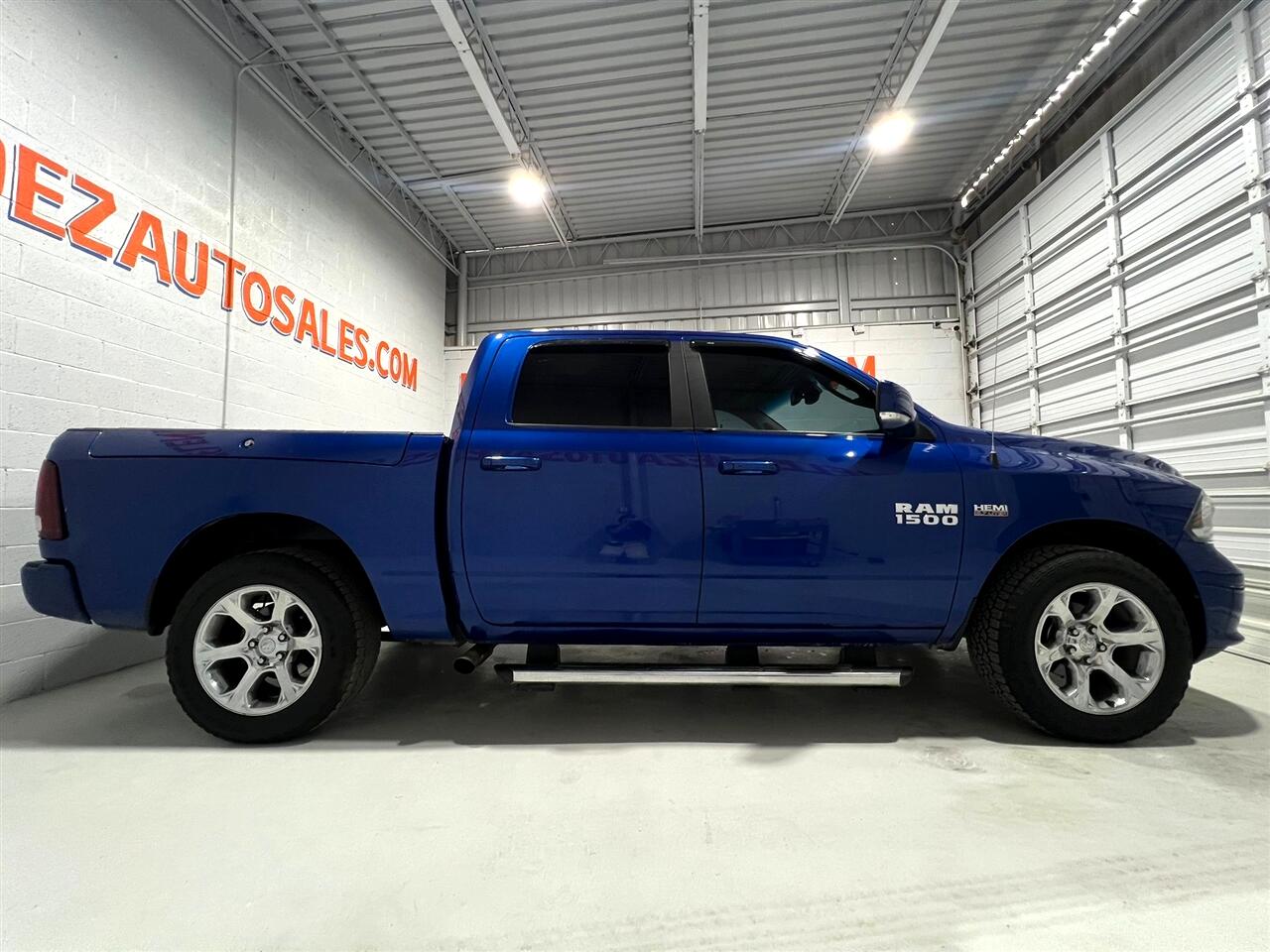 RAM 1500 Sport Crew Cab SWB 4WD 2017 RAM 1500 Sport Crew Cab SWB 4WD 2017