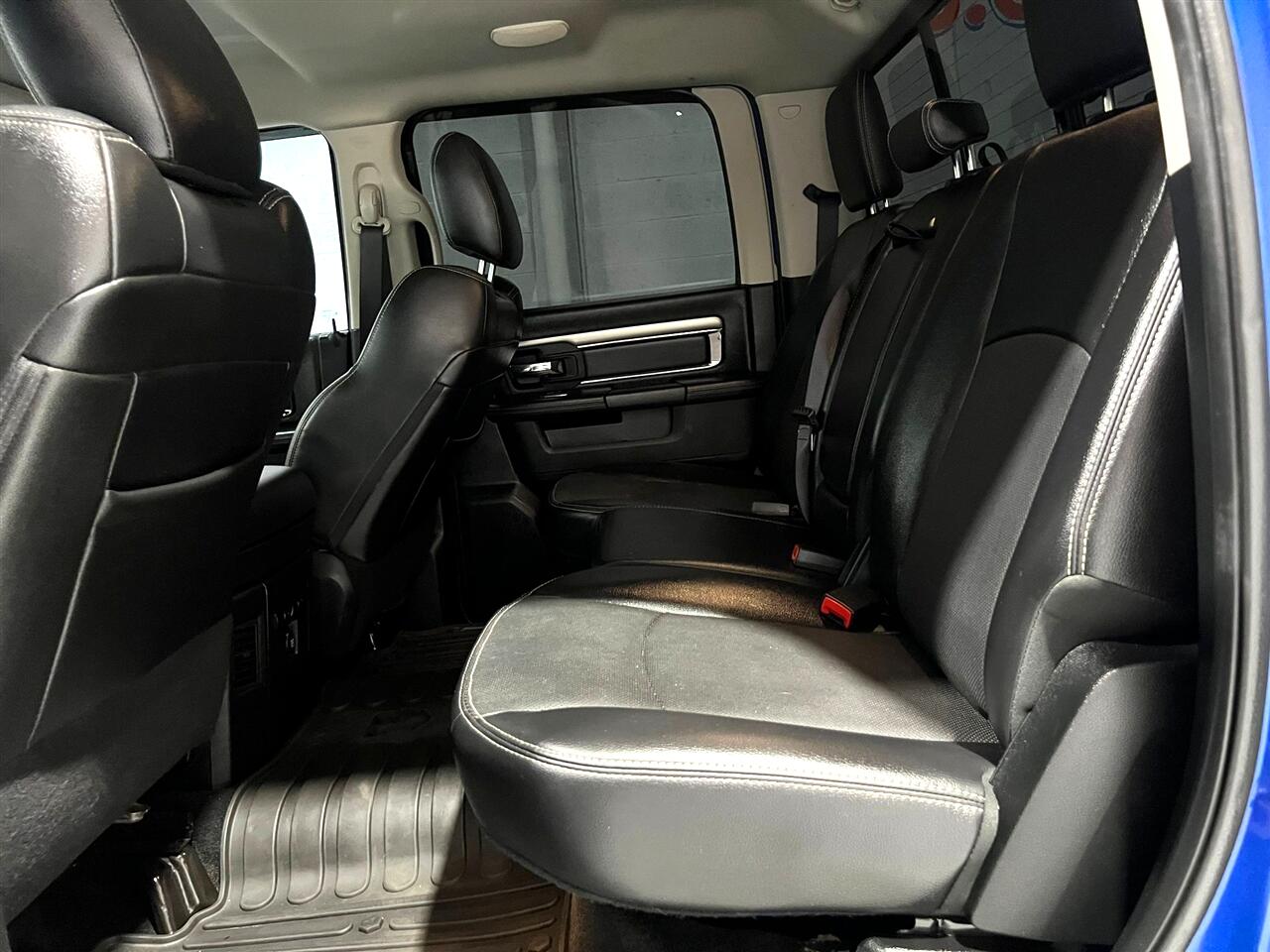 RAM 1500 Sport Crew Cab SWB 4WD 2017 RAM 1500 Sport Crew Cab SWB 4WD 2017