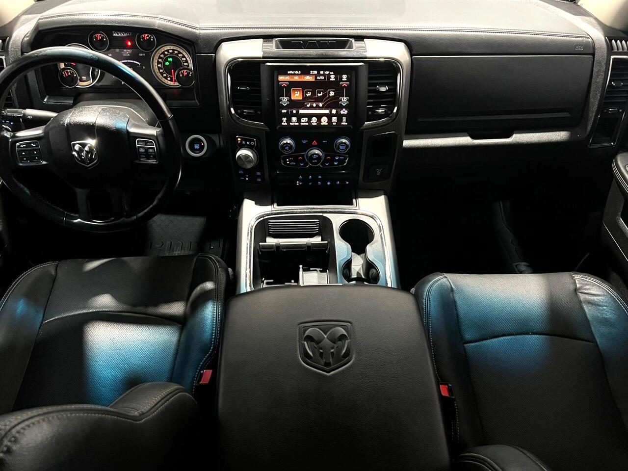 RAM 1500 Sport Crew Cab SWB 4WD 2017 RAM 1500 Sport Crew Cab SWB 4WD 2017