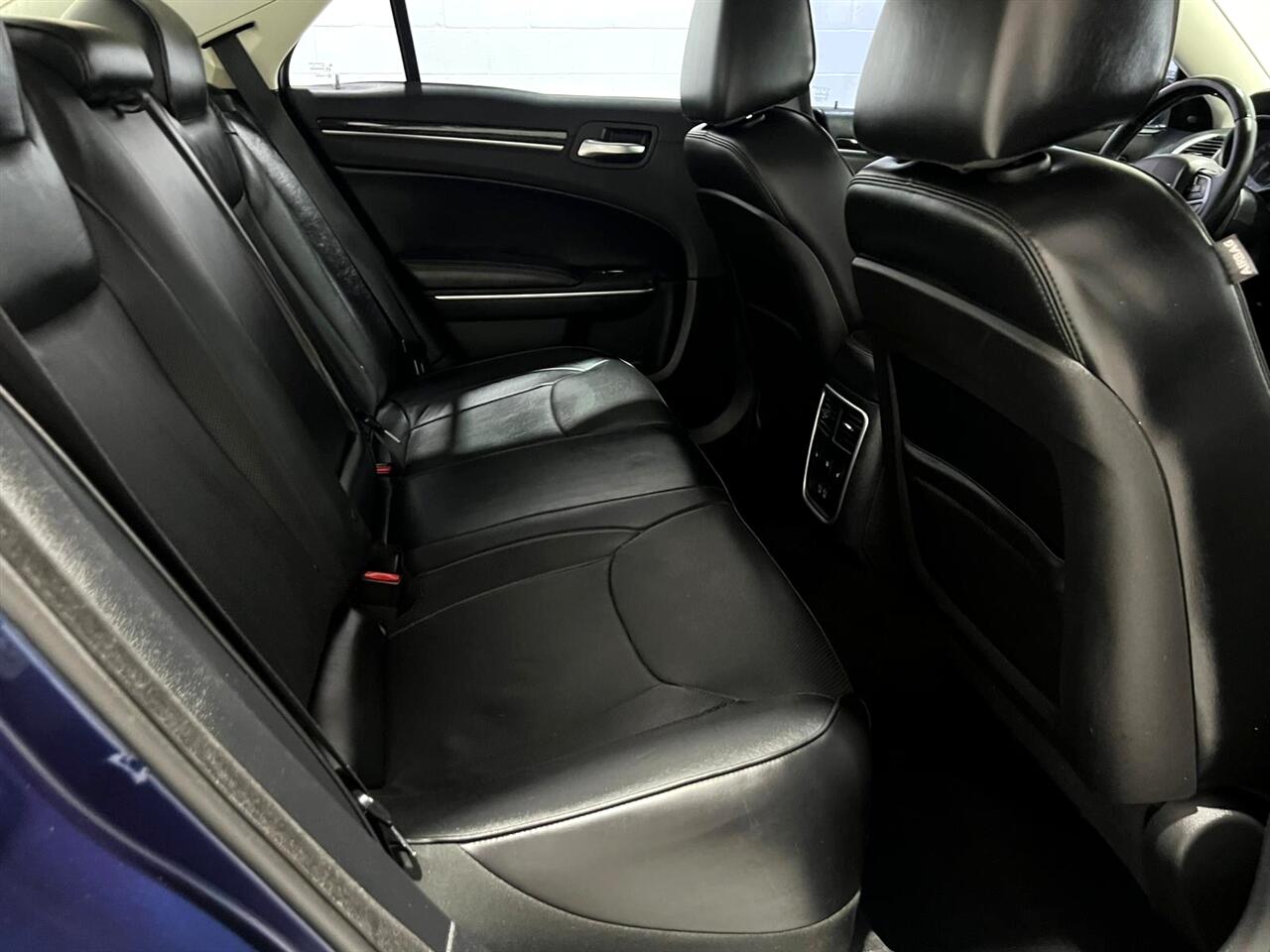 Chrysler 300 C RWD 2015 Chrysler 300 C RWD 2015