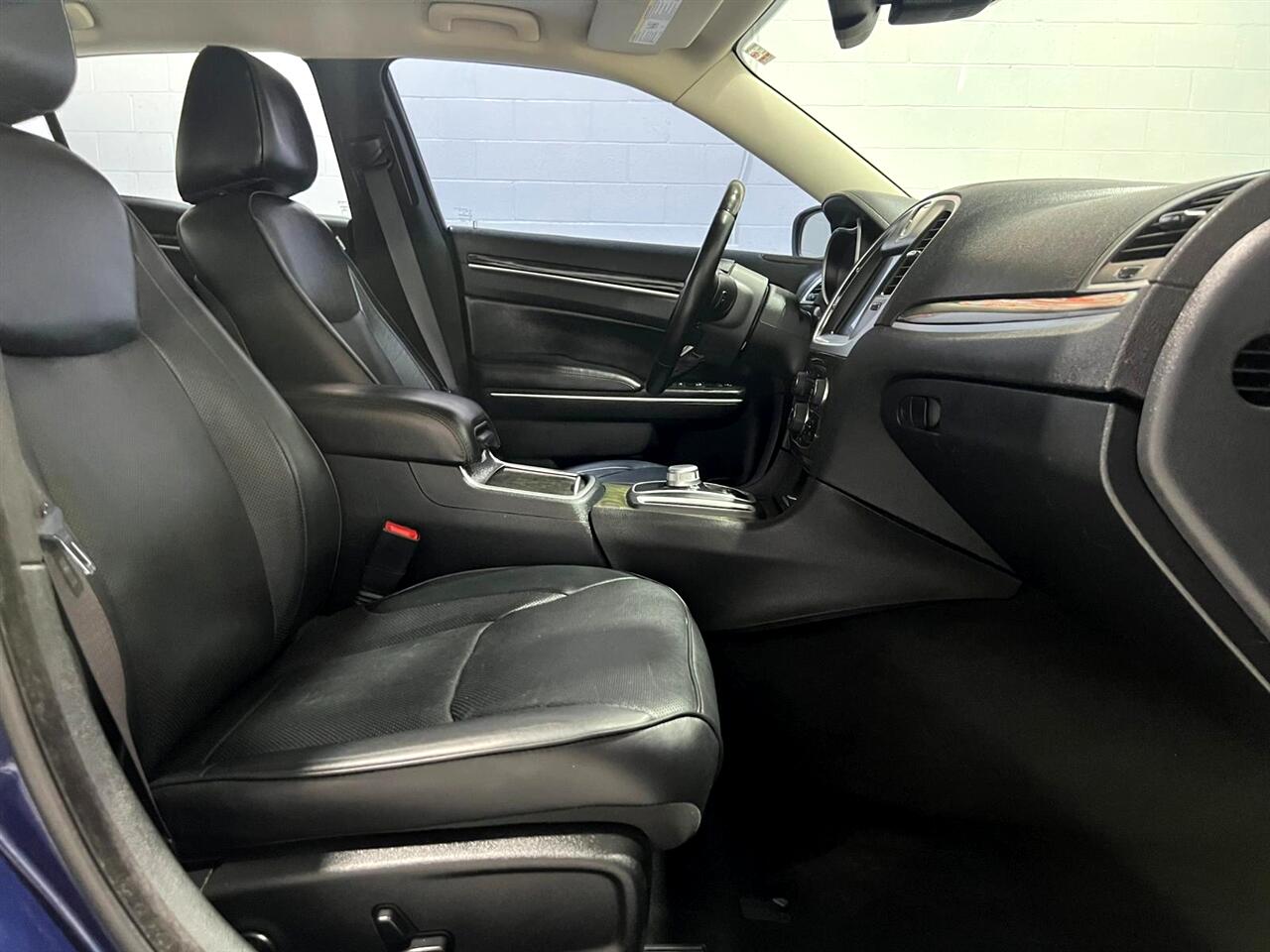 Chrysler 300 C RWD 2015 Chrysler 300 C RWD 2015